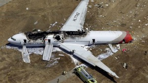 Een vliegtuig van Asiana Airlines crasht tijdens de landing op 6 juli 2013.